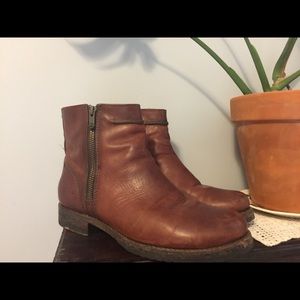 Frye boots size 9.5